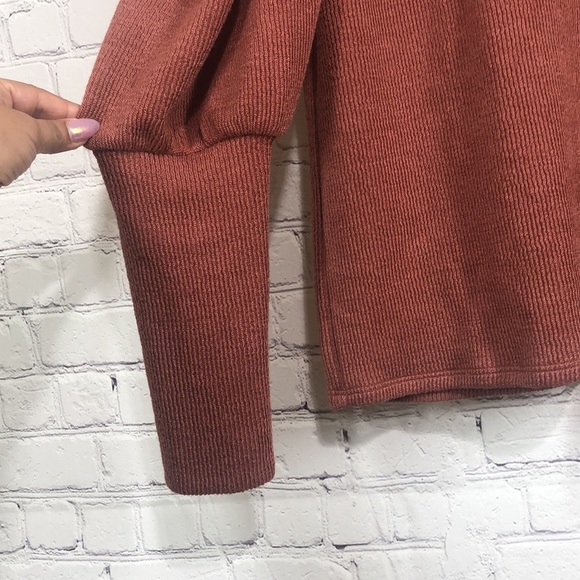 Express padded shoulders - Picture 8 of 9